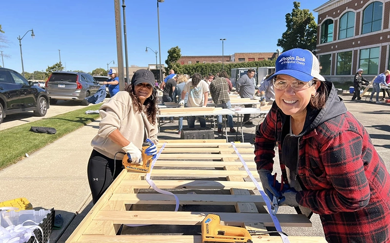 2 bank volunteers
